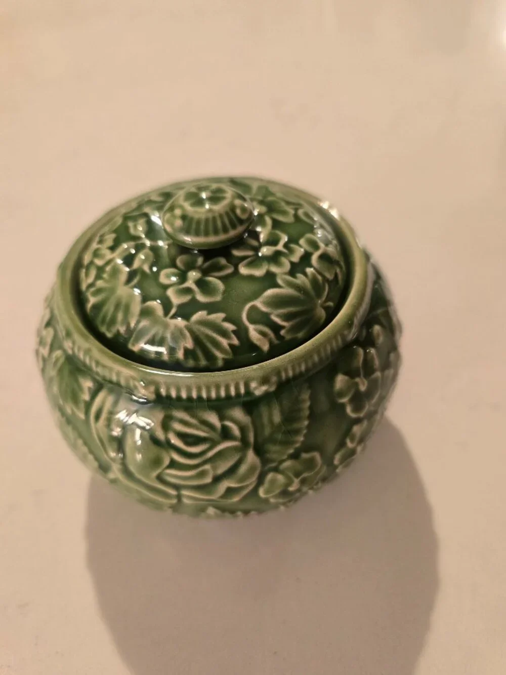 Tiffany & Co. Majolica Green Leaf Embossed Small Bowl/ Sugar Bowl
